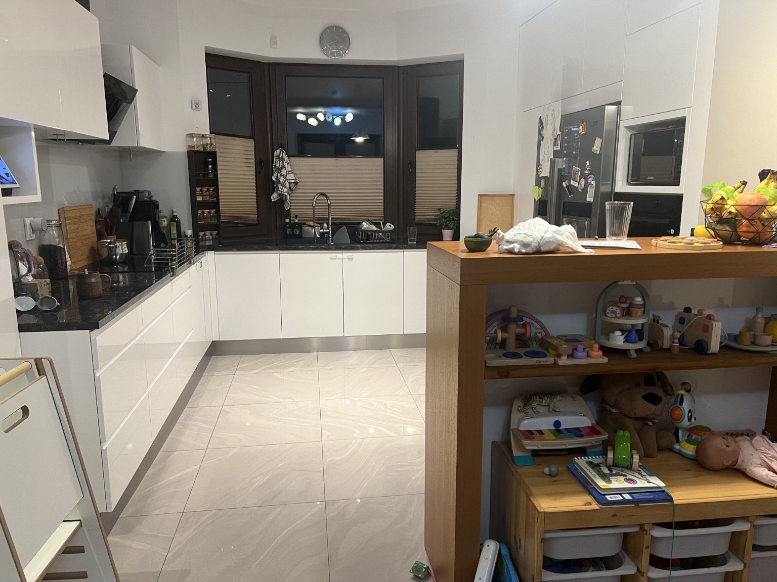 Original kitchen photo before AI editing