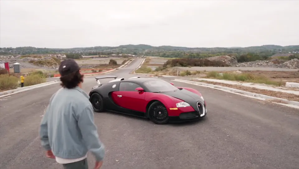 Final turn toward the car in the motion reference